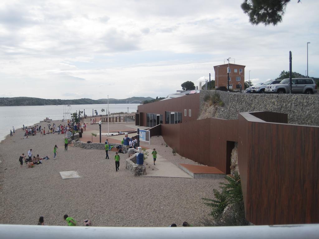 Apartment Cozy Šibenik Oda fotoğraf